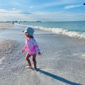 Meet your Posher, Luz